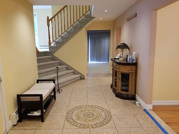 2nd image of 78 Cherrywood Dr
