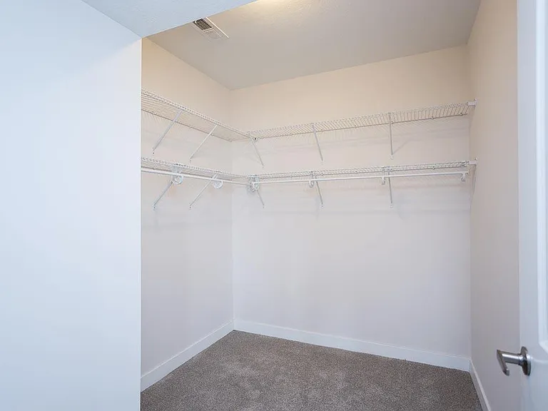 Brookside Apartments — Photo 123