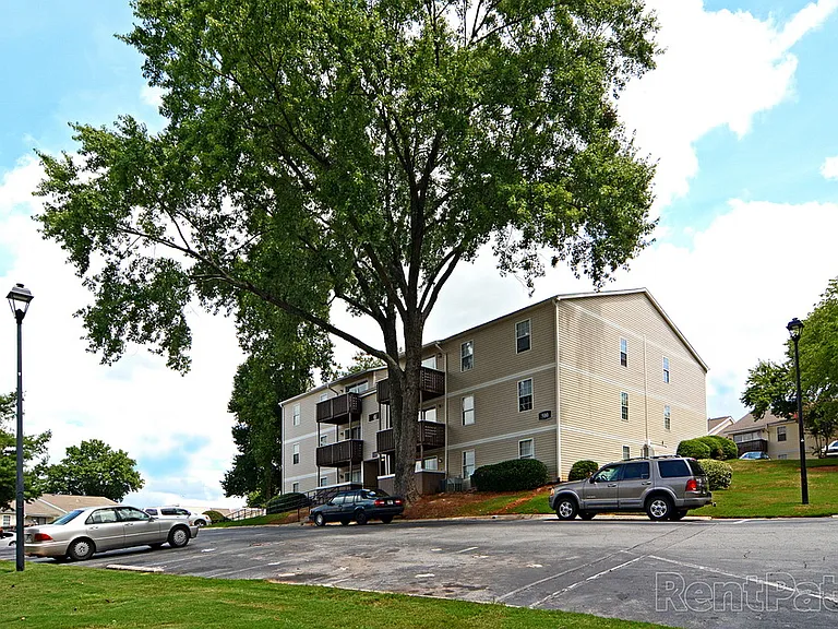 KRC Hilltops — Photo 7