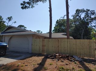 5736 5th St E #B, Bradenton, FL 34203