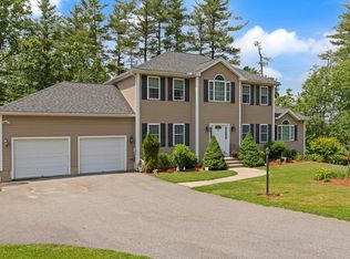 1 Windsor Rd, Shirley, MA 01464