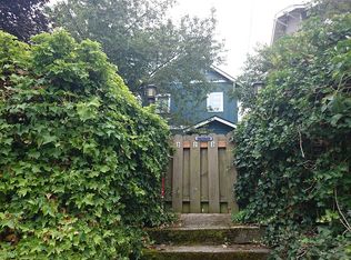 323 N 74th St, Seattle, WA 98103