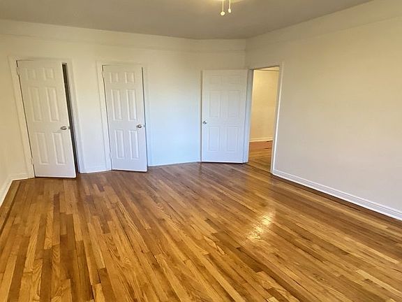 5th image of 4215 43rd Ave APT E12