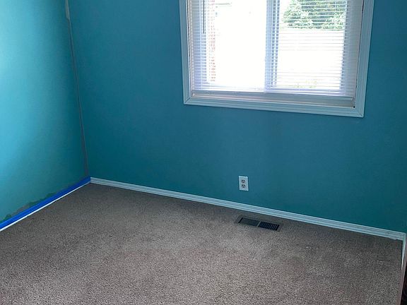 5th image of 2713 W Oliver Dr