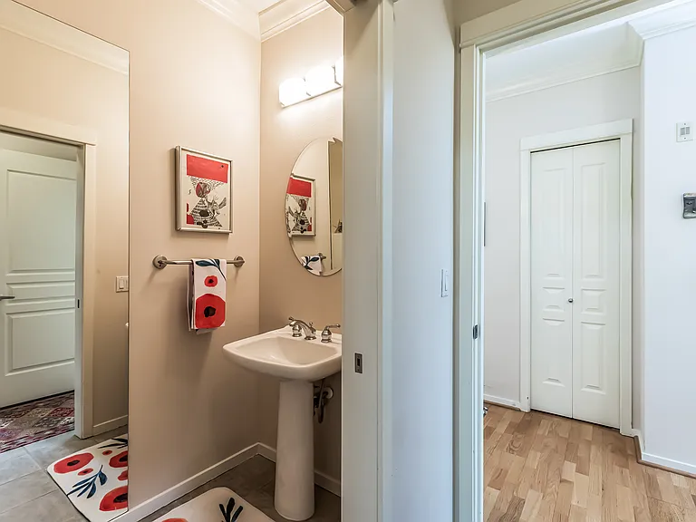 109 2nd St S #438 — Photo 6