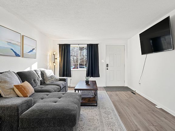 5th image of 2327-2331 W 18th St