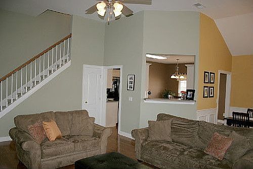 1st image of 406 Eastover Ct