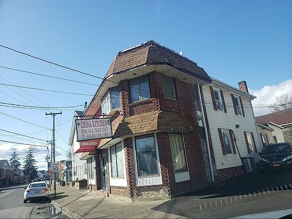 3rd image of 6 Wallkill Ave