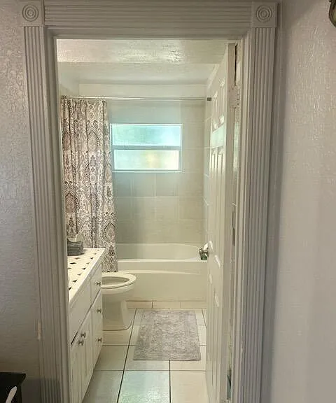 727 Penn St #2 — Photo 8