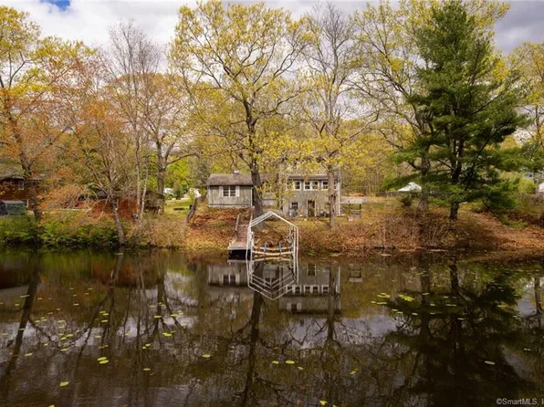 18 Jerome Parkway, Griswold, CT 06351