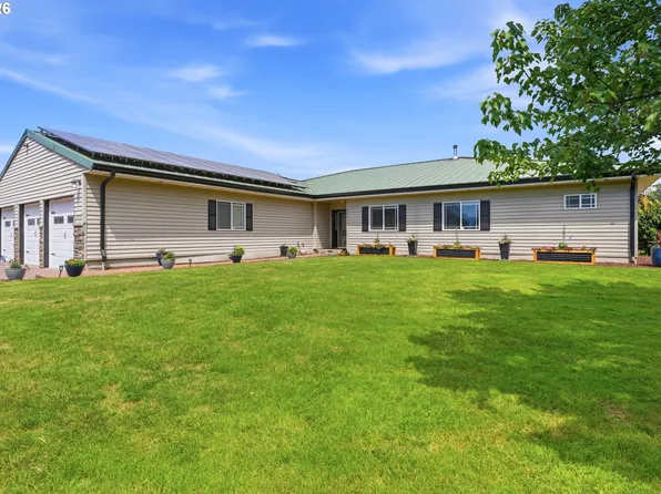 26500 S Milk Creek Cir, Mulino, OR 97042