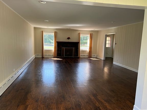 2nd image of 14180 W Hawthorne Ave