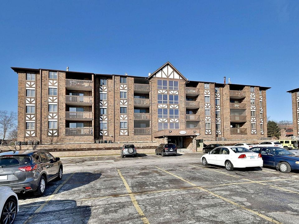 1st image of 10420 Circle Dr APT 34B