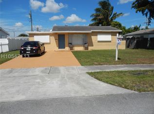 6711 Liberty St, Hollywood, FL 33024