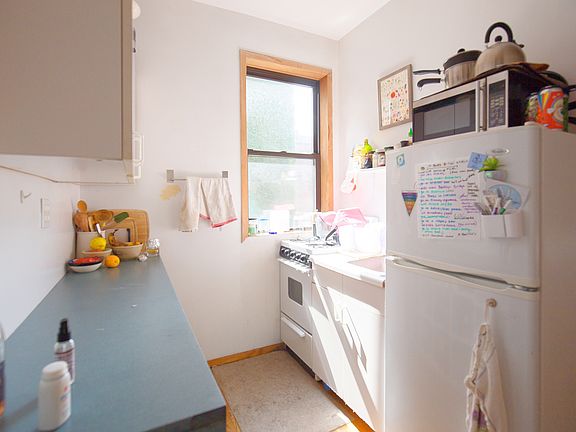 3rd image of 65 E 7th St #3