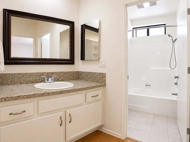 The Flats At Studio City - Darbyridge, Lp — Photo 8