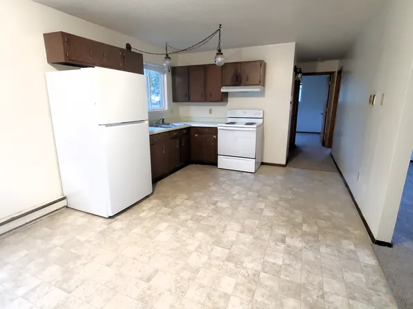 921 Pearl St N APT 1, Prescott, WI 54021