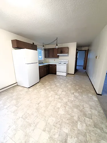 921 Pearl St N #1 Photo 1