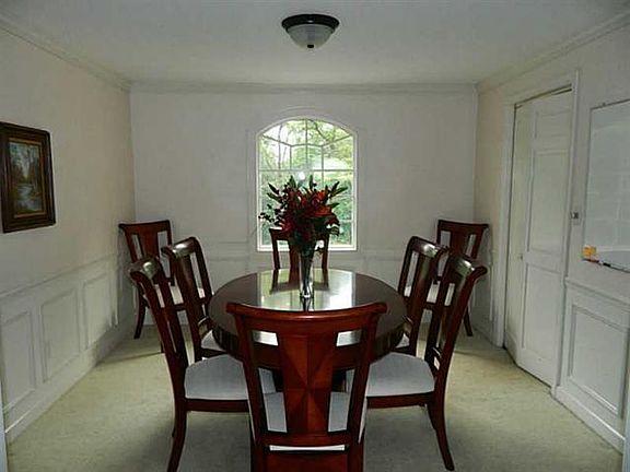 5th image of 4717 Pembroke Ct