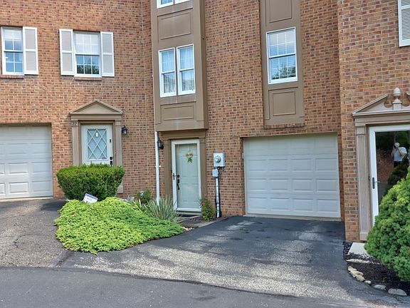 2nd image of 20 Hennig Dr