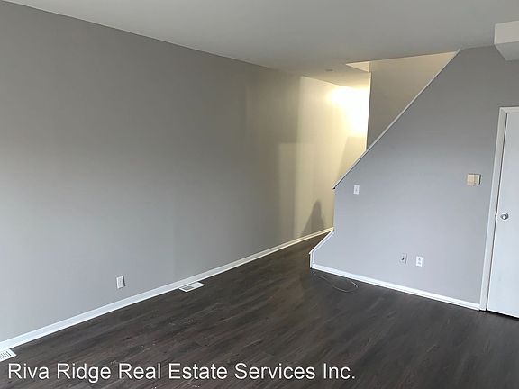 5th image of 719 Chautauqua Ct