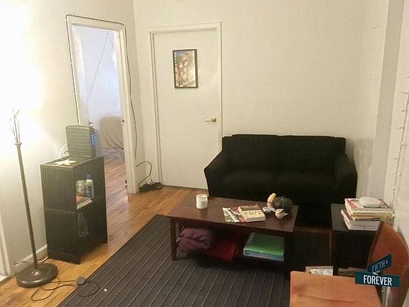 5th image of 524 E 11th St APT 12