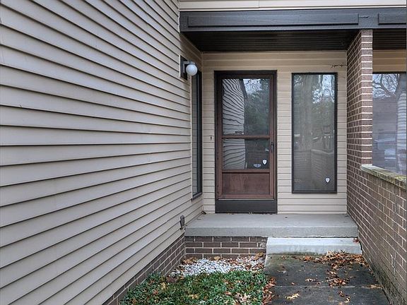 2nd image of 567 Bartow Ln #174