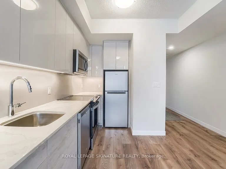 60 Frederick St #811 — Photo 9