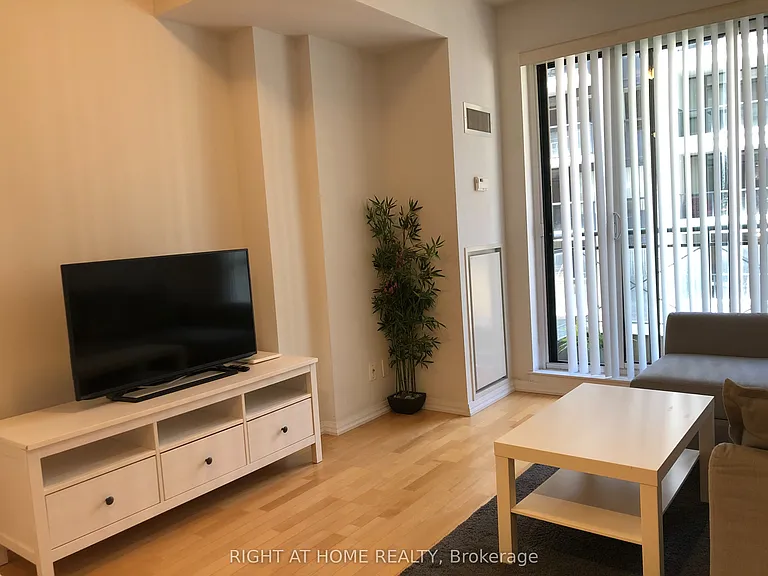 35 Hayden St #709 — Photo 11