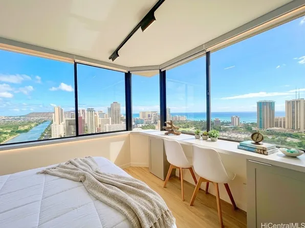 444 Niu St APT 3303, Honolulu, HI 96815