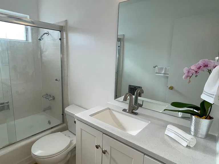 1672 S Federal Ave #4 — Photo 4