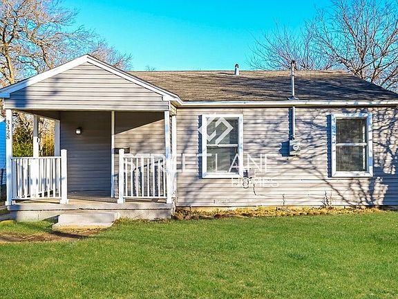 4th image of 3428 Kellogg Ave