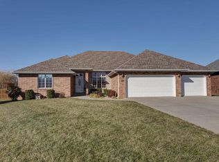 4859 S Franwood Pl, Springfield, MO 65810