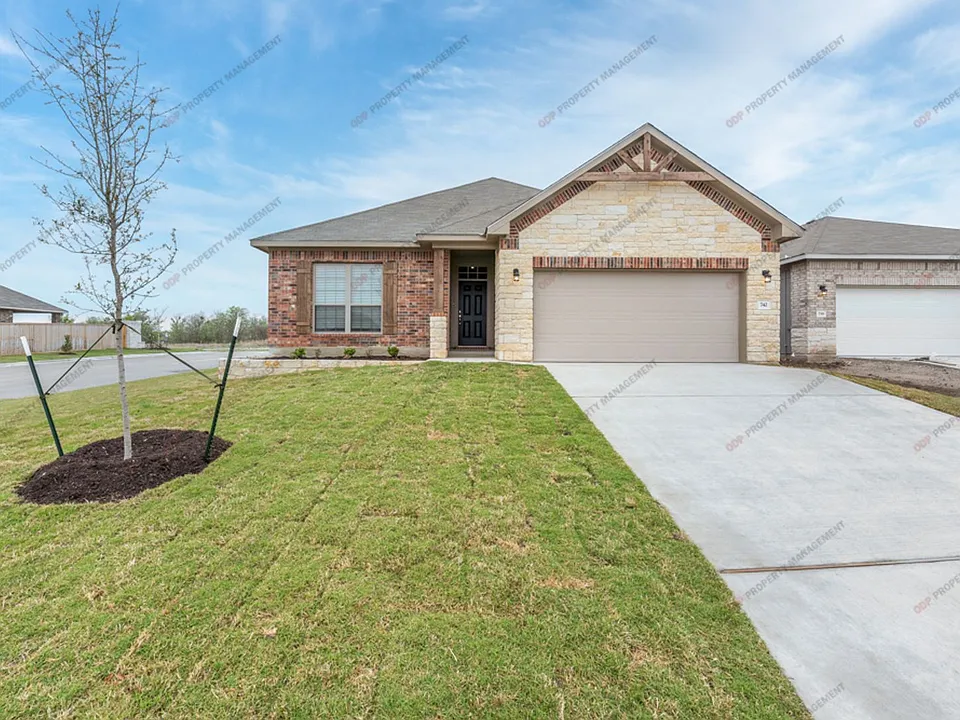742 Friar Tuck Dr
