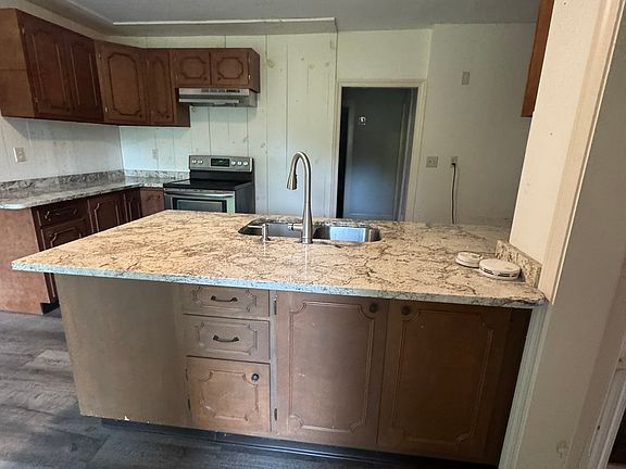 2nd image of 18 Main St #1L