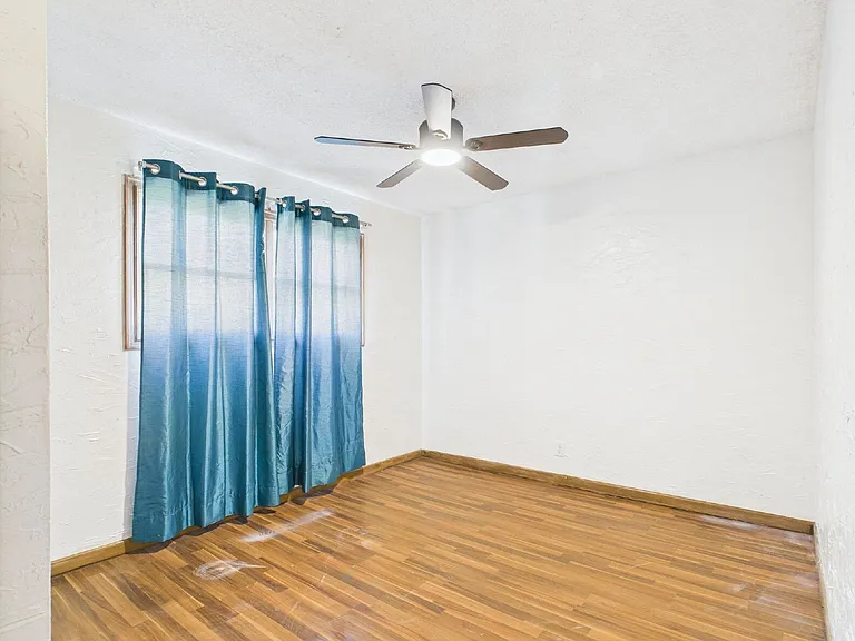 4533 W Brown St — Photo 18