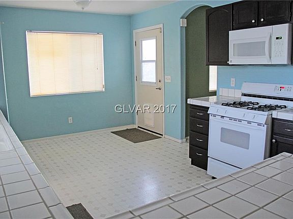 3rd image of 457 Waterwheel Falls Dr