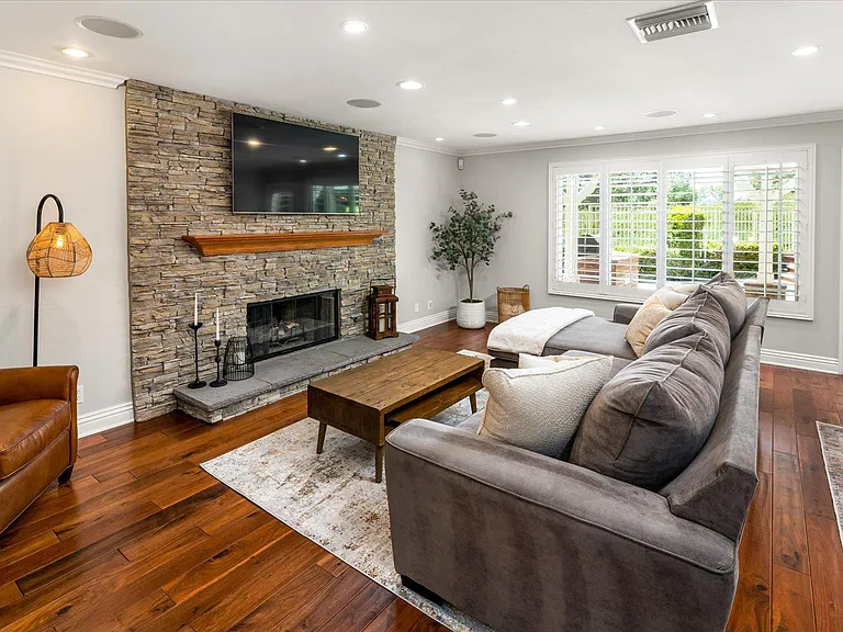 23621 Dunsmore Ln — Photo 31