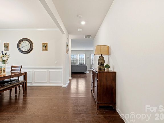 3rd image of 1404 Bryson Gap Dr
