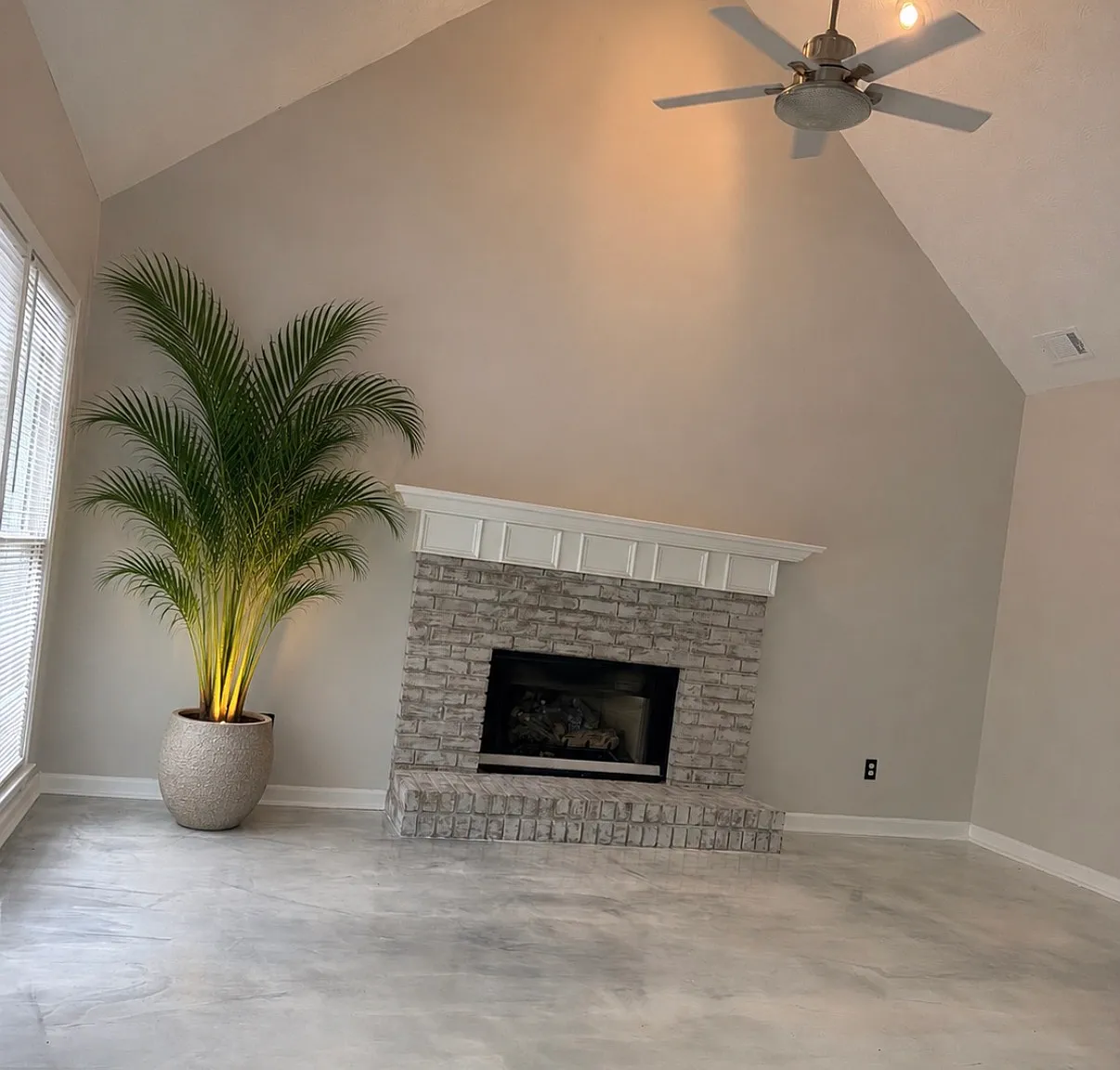 3 bed, 2050 sqft, $2,600 — Photo 3