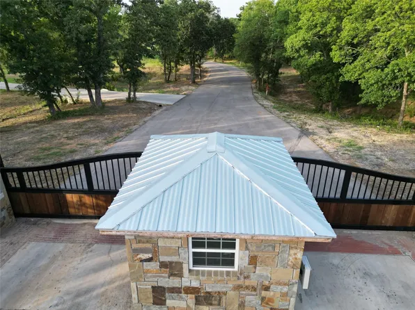 1093 Woodland Rd, Weatherford, TX 76088