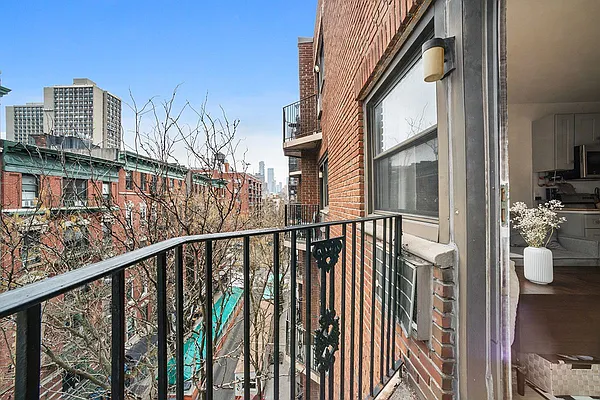 Rented by Nest Seekers International | media 15