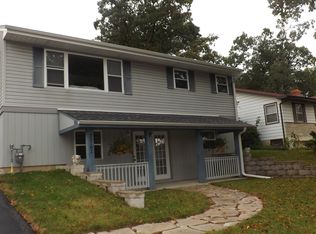 33182 N Cove Rd, Grayslake, IL 60030