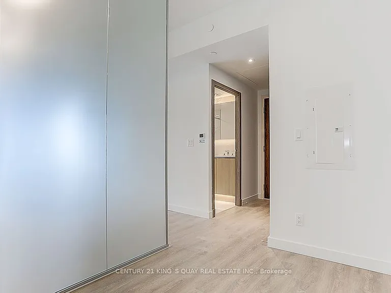 25 McMahon Dr #601 — Photo 28