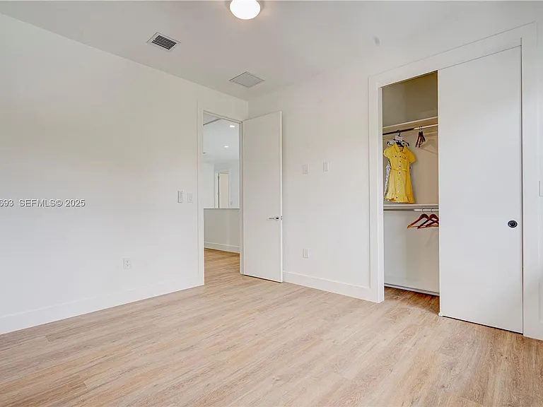 1805 NW 22nd Ct #1805 — Photo 10