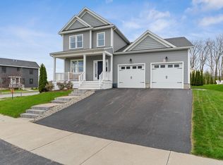 17 Churchill St, South Burlington, VT 05403