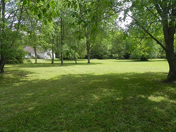 5th image of 32810 42nd Ave