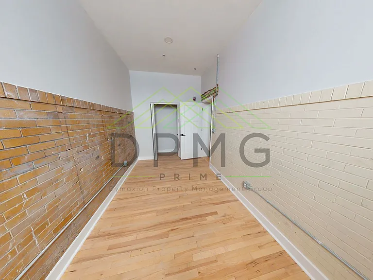 Holmes Street School Apartments — Photo 21