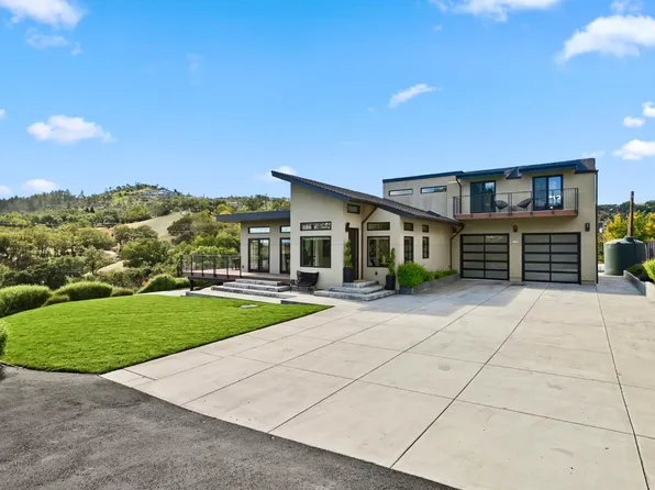 4108 Wallace Road, Santa Rosa, CA 95404