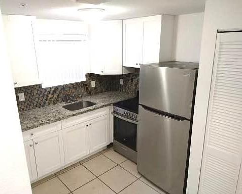 4th image of 2111 NW 37th St Floor 204